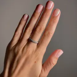 Blurred Nails Emerging as 2026’s Most Minimal Elegant Manicure Trend Loved by Beauty Enthusiasts