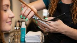 Salon Etiquette Secrets: 14 Things Clients Do That Quietly Frustrate Professional Hairstylists