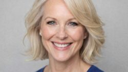 Haircut for Fine Hair: Invisible Layering Adds Volume Softens Features and Refreshes Mature Hair Fast