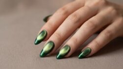 Velvet Glass Nails Holiday Trend Taking Over 2026 Festive Manicure Styles Replacing Chrome Looks