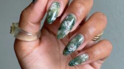 15 Sage Green Nail Ideas That Show Off This Shade’s Effortlessly Polished Potential
