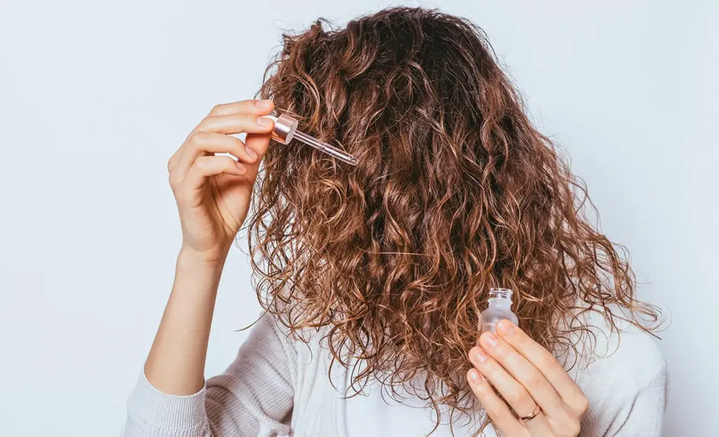 How to Untangle Curly Hair