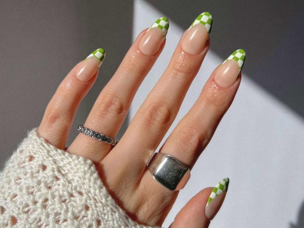24 French Manicure Ideas