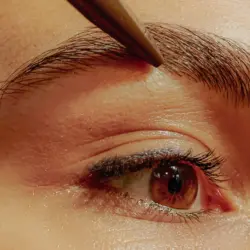 Eyebrow Pencil Guide Shows Correct Technique Professional Makeup Artists Use for Natural Brows